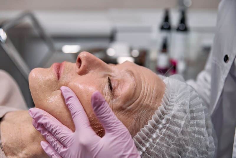 Skincare depois dos 40: os ativos que realmente fazem diferença na pele madura